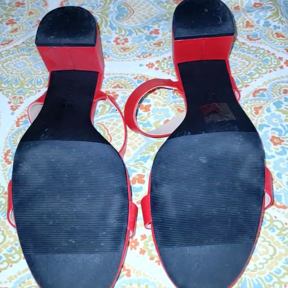 Red Sandals - Picture 2 of 5